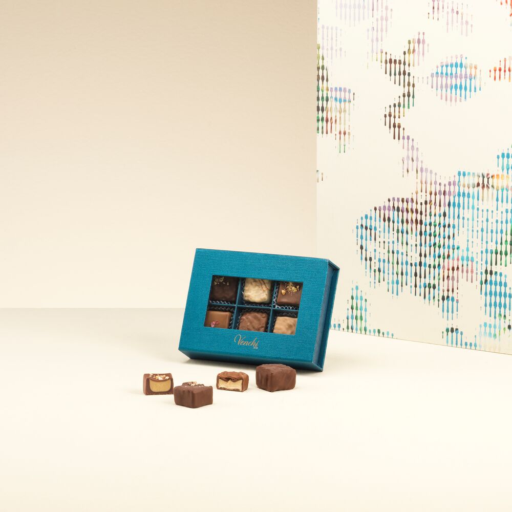 BLUE BOX 6 ASSORTED PRALINES 2.5 oz